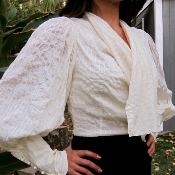 Vintage 80's Victorian style Ivory Silk Blouse - Picture 1 of 3